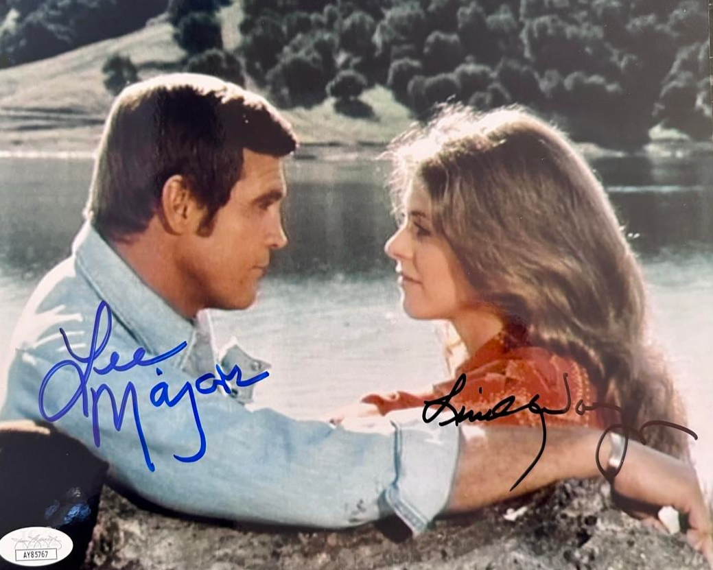 Lee Majors Lindsey Wagner Signed 8x10 Photo (Six Million Dollar Man) - JSA COA